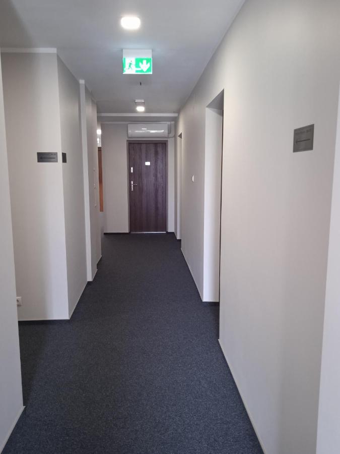 Astral Aparthotel Raszyn Exteriör bild
