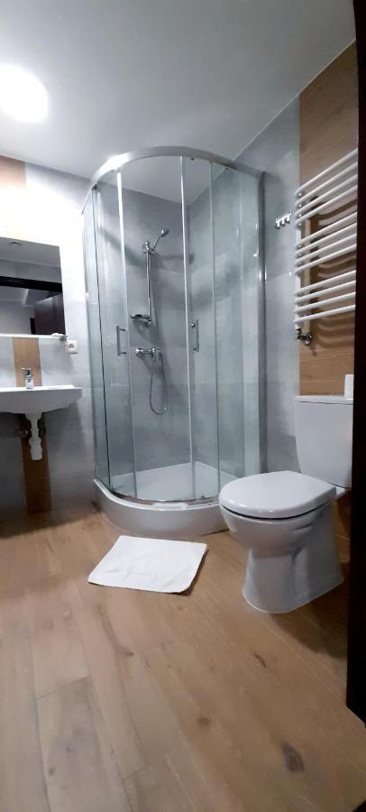 Astral Aparthotel Raszyn Exteriör bild